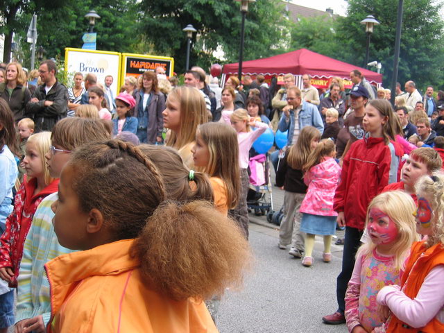 gal/2007/2007 Ruettenscheider Kinderfest/2007 Saitentwist Ruettenscheider Kinderfest 1.9. 249.jpg